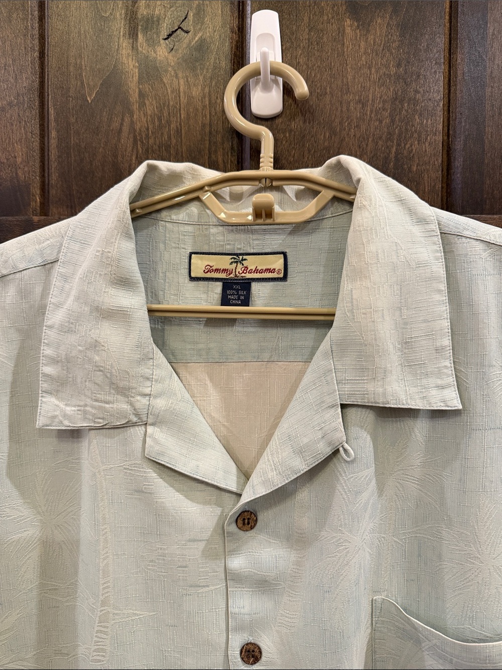 Tommy Bahama - Picture 3 of 10